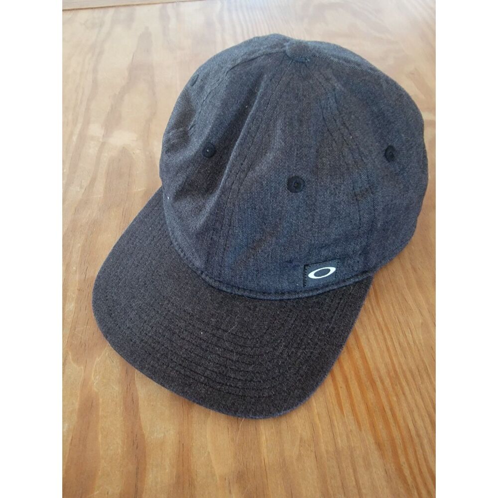 Oakley Stretch Snapback Baseball Cap Faded Black Charcoal Gray One Size